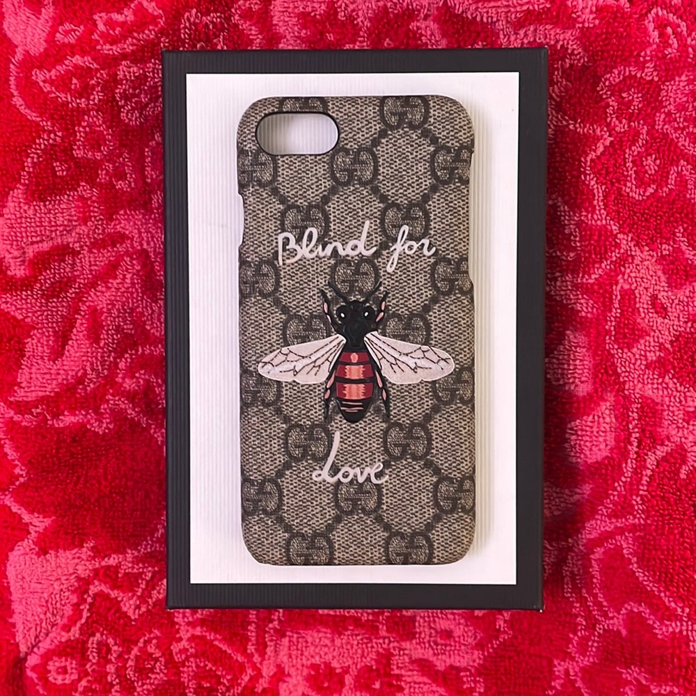 Gucci Blind for Love GG Bumblebee Bee iPhone Case Cover Monogram Italy 🐝